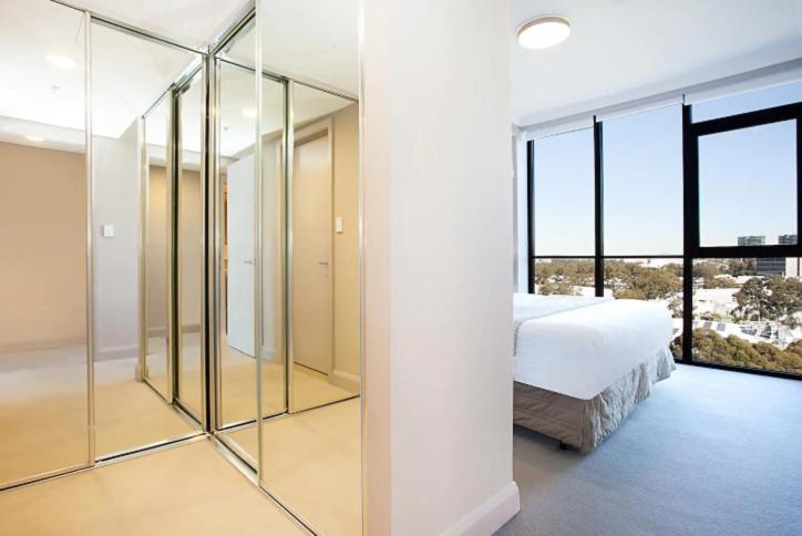 Australia Towers Shortozstay Sydney